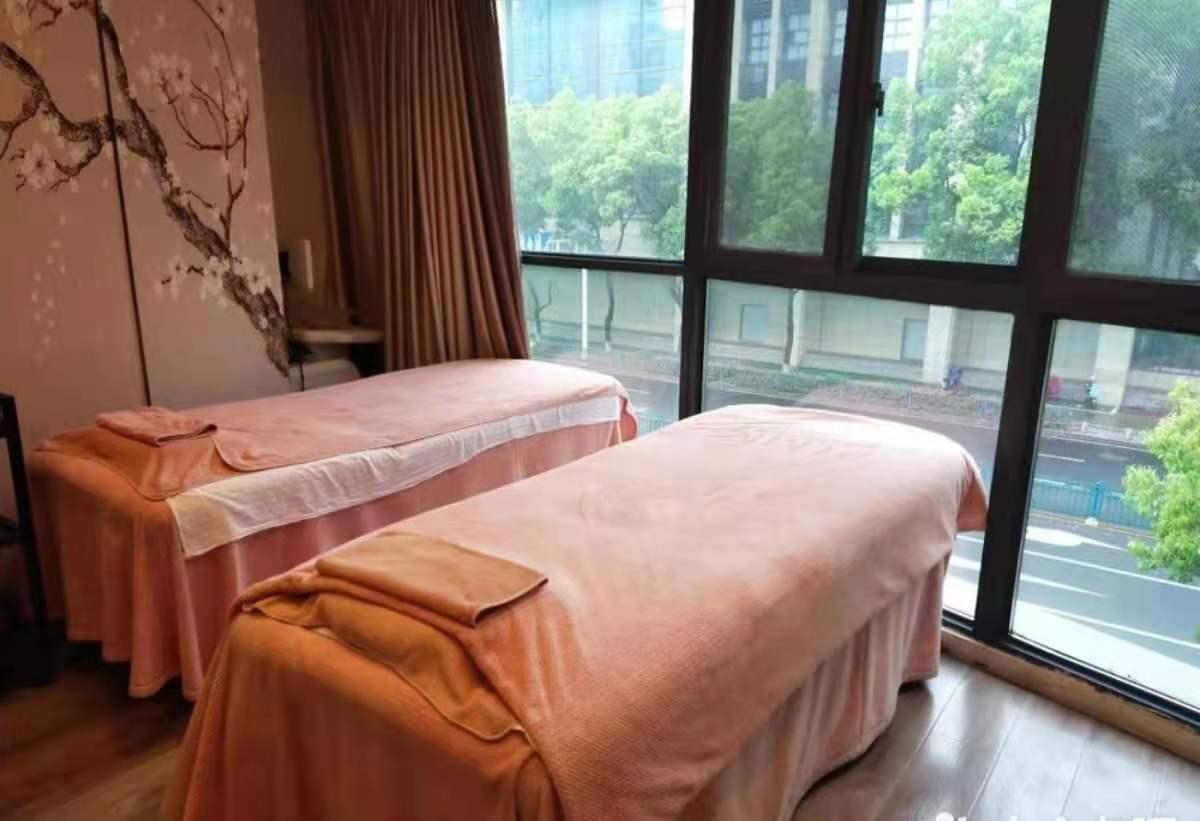 刚怀孕要注意事项有哪些 漂亮妈妈月子会所产后恢复加盟