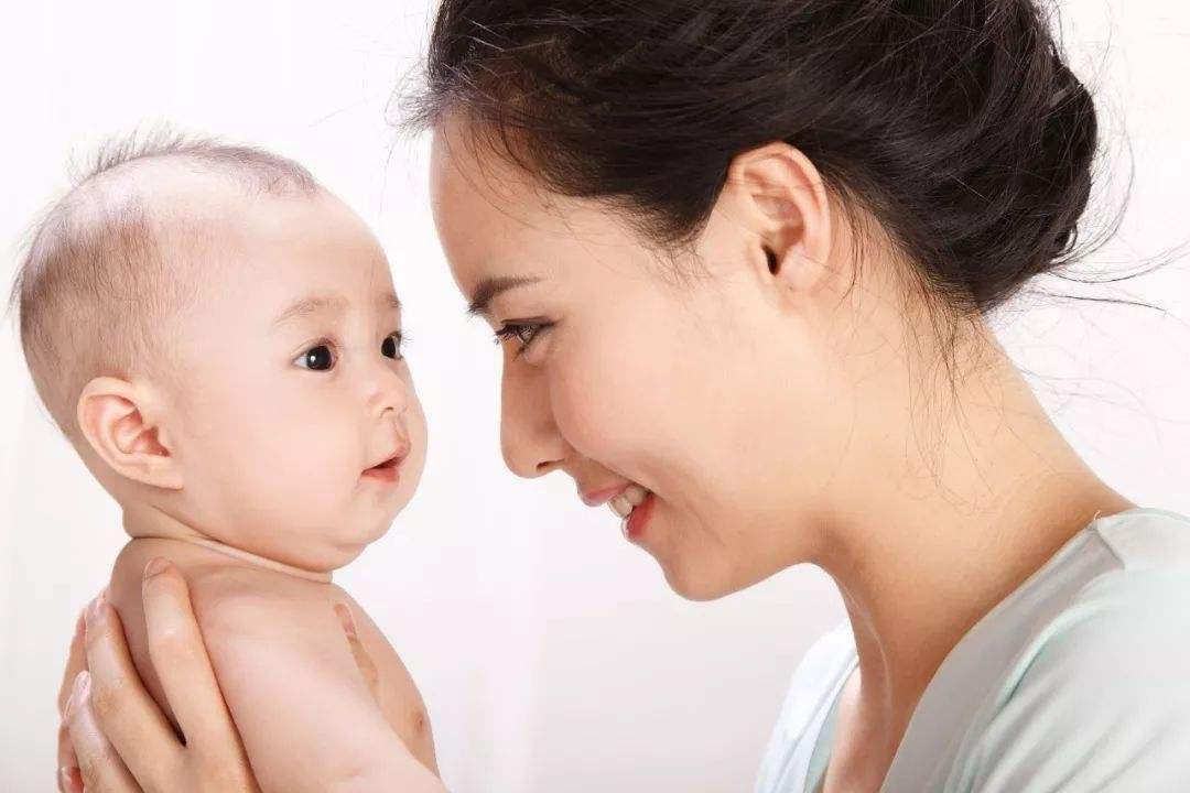 产后乳房胀痛孕妈们该如何处理？