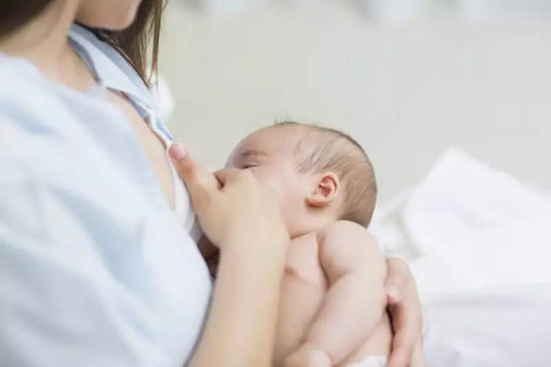 不想回奶造成乳腺炎，就赶紧收藏这篇断奶攻略！漂亮妈妈产后催乳